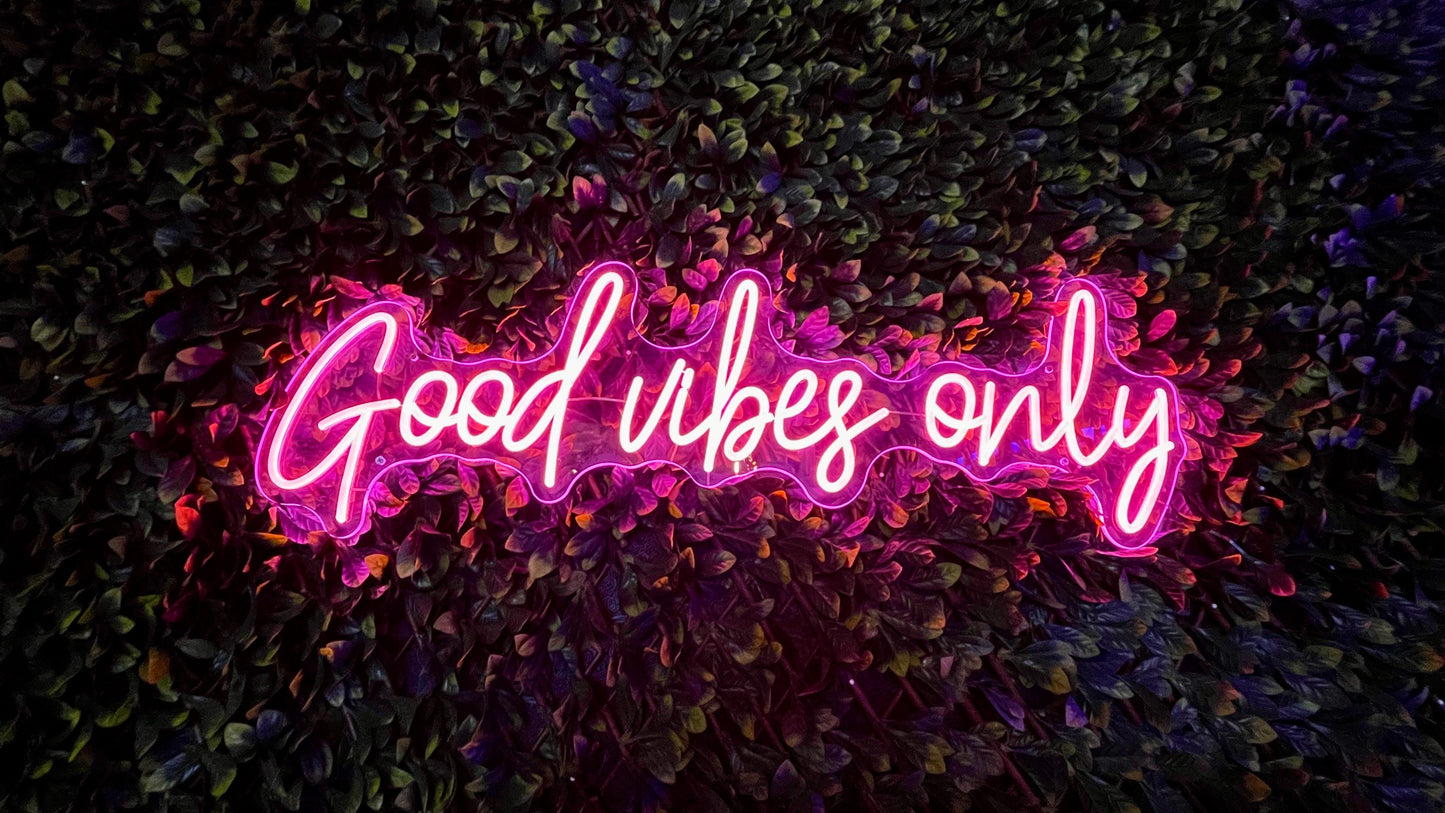 Good Vibes Only pink