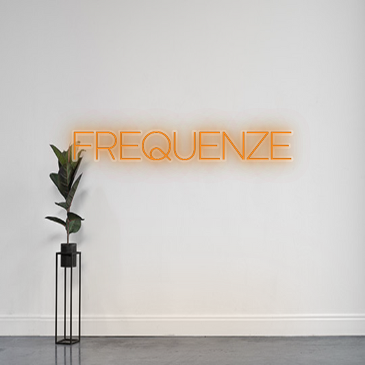 INSEGNA LED PERSONALIZZATA FREQUENZE