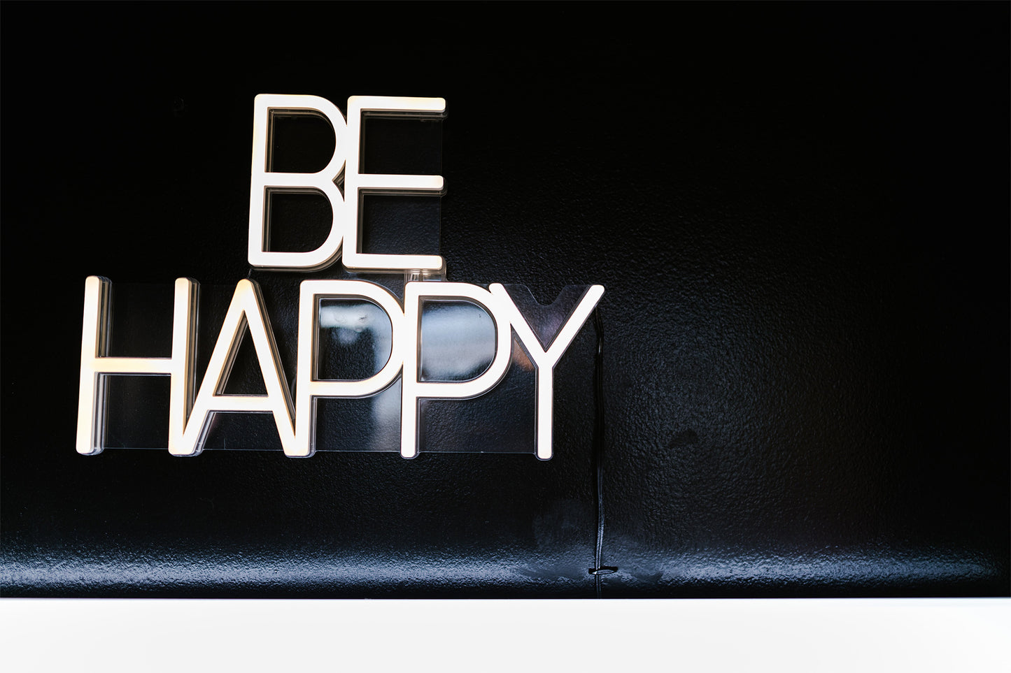 Be Happy LED
